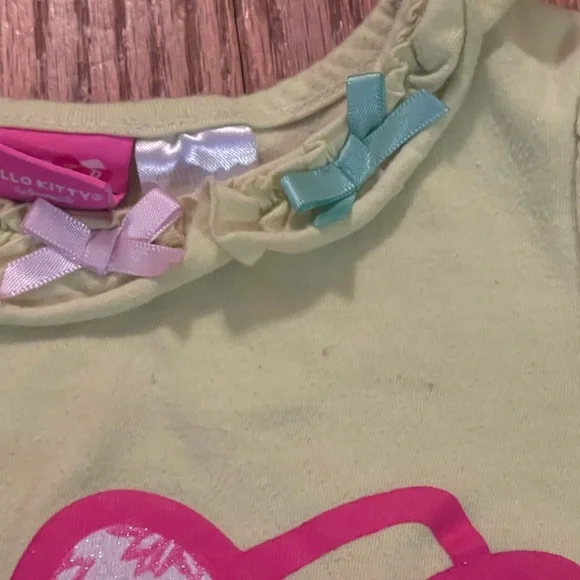 Hello Kitty Girls Yellow/Green Shirt 24 Months - Picture 4 of 8
